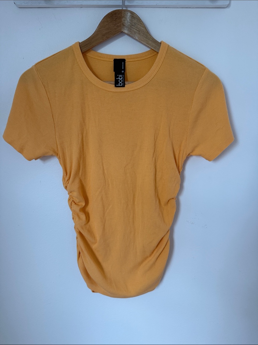 bobi Ribbed Side-Ruched Tee in  Orange Gold size small